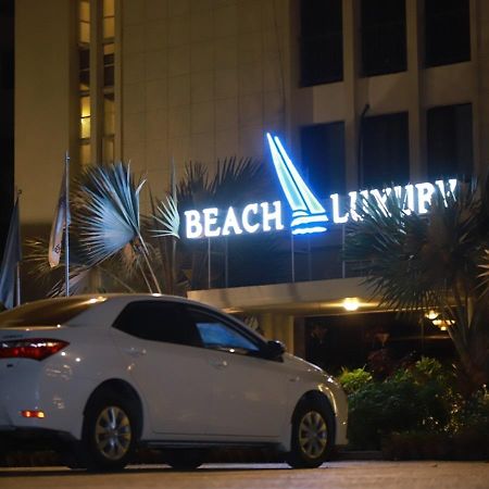 Beach Luxury Hotel การาจี ภายนอก รูปภาพ