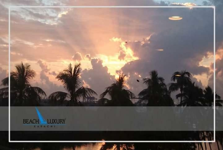 Beach Luxury Hotel การาจี ภายนอก รูปภาพ